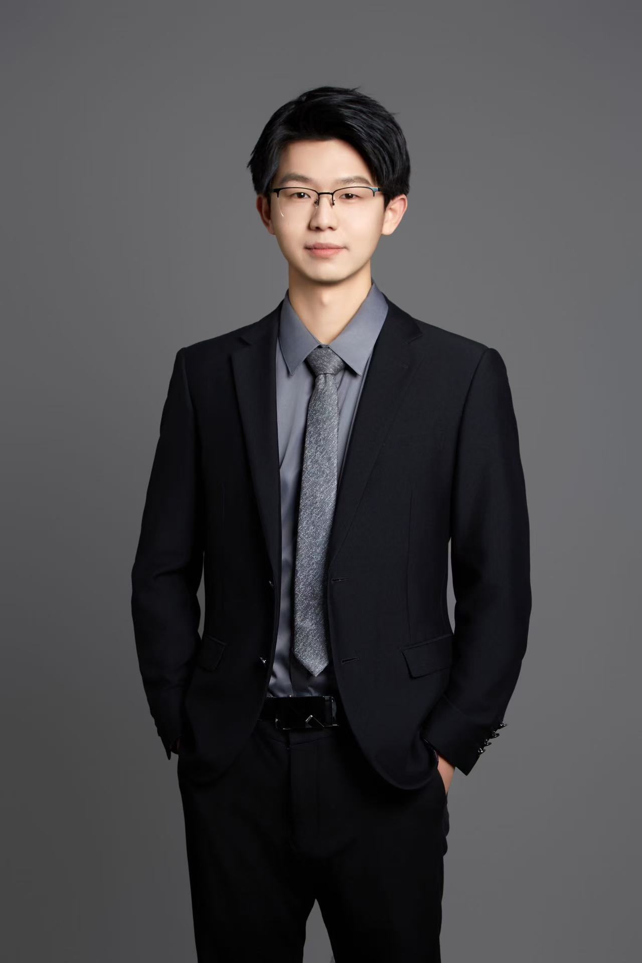 周浩鹏律师